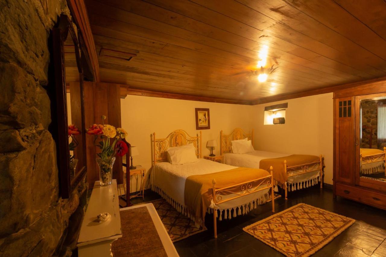 Quintal De Alem Do Ribeiro-Turismo Rural 로우사 외부 사진