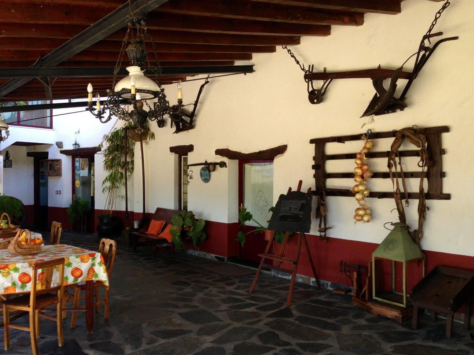 Quintal De Alem Do Ribeiro-Turismo Rural 로우사 외부 사진