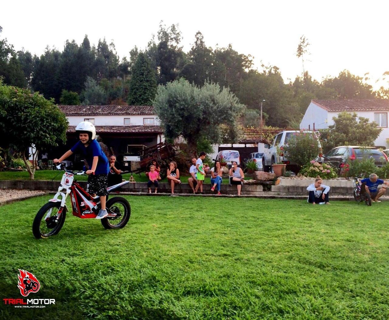 Quintal De Alem Do Ribeiro-Turismo Rural 로우사 외부 사진
